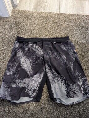 Lululemon Men's Shorts